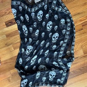 Alexander McQueen silk skull scarf